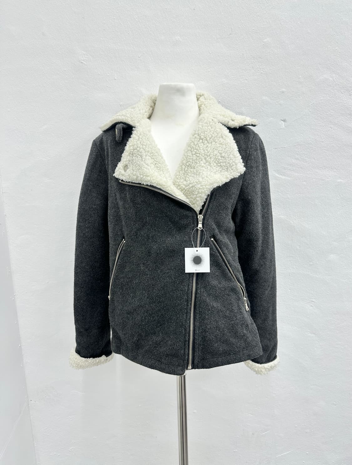 Vintage shearling fur mustang 상품이미지1