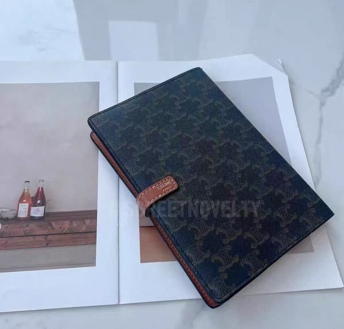  셀린느 트리옹페 다이어리 상품이미지2