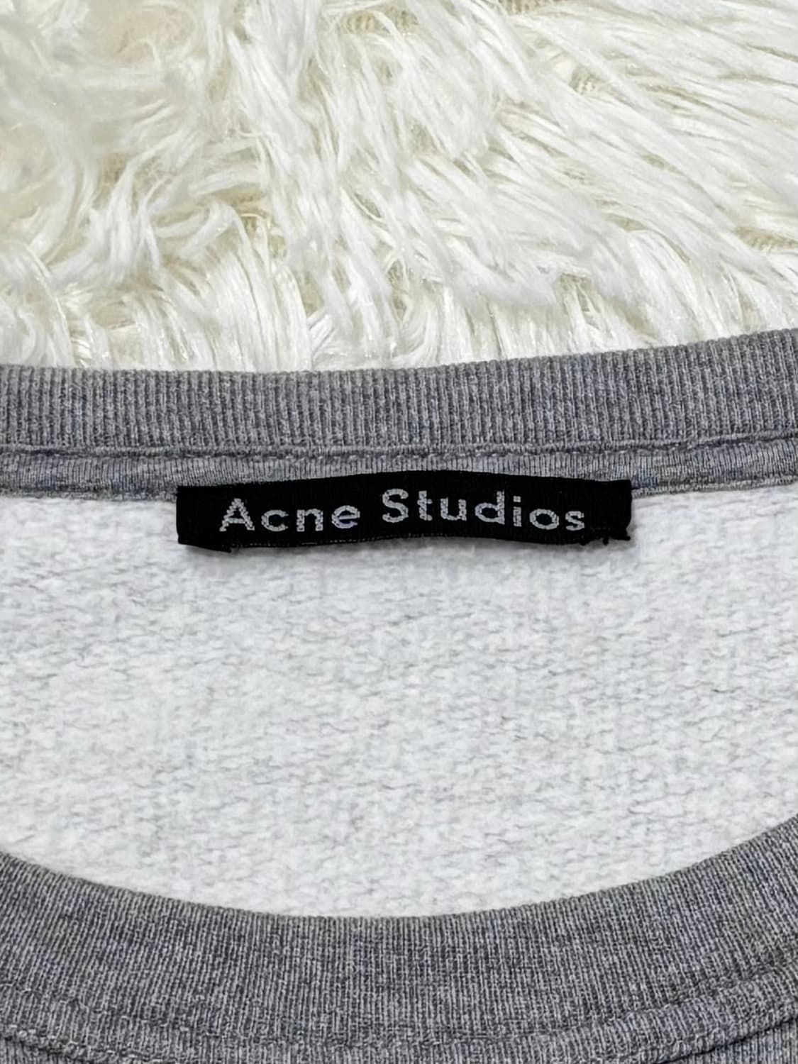 아크네스튜디오 페어뷰 맨투맨 상품이미지6