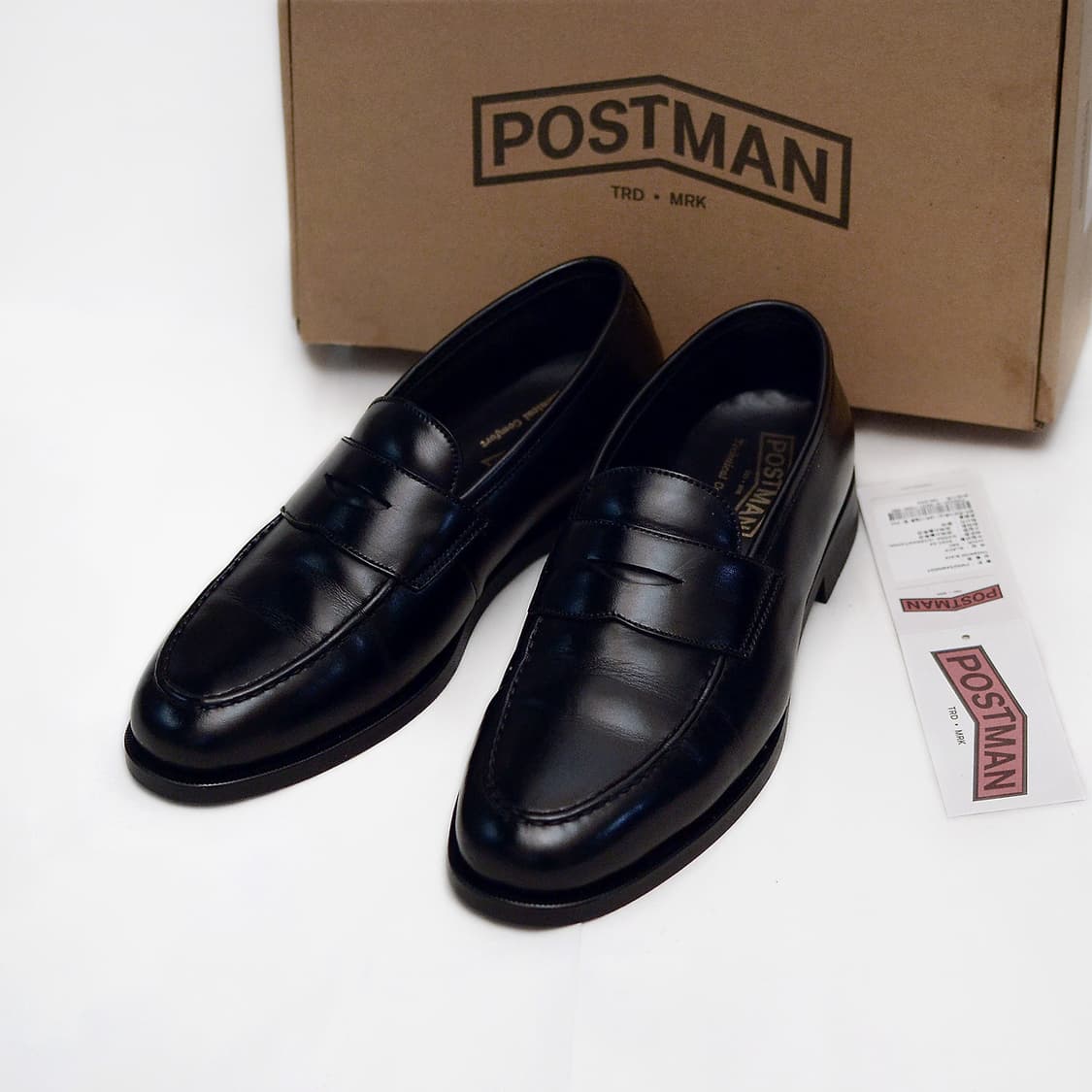 포스트맨 타이프라이터 블랙 페니로퍼 (7 / 255-260) 상품이미지1