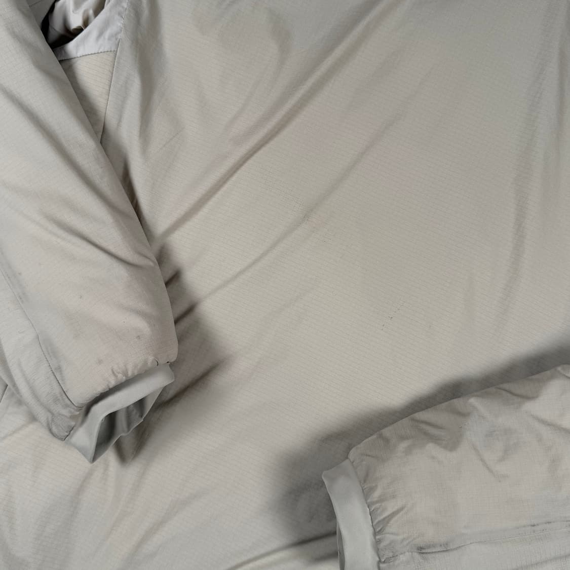 아크테릭스 아톰 헤비웨이트 패딩 점퍼 상품이미지8