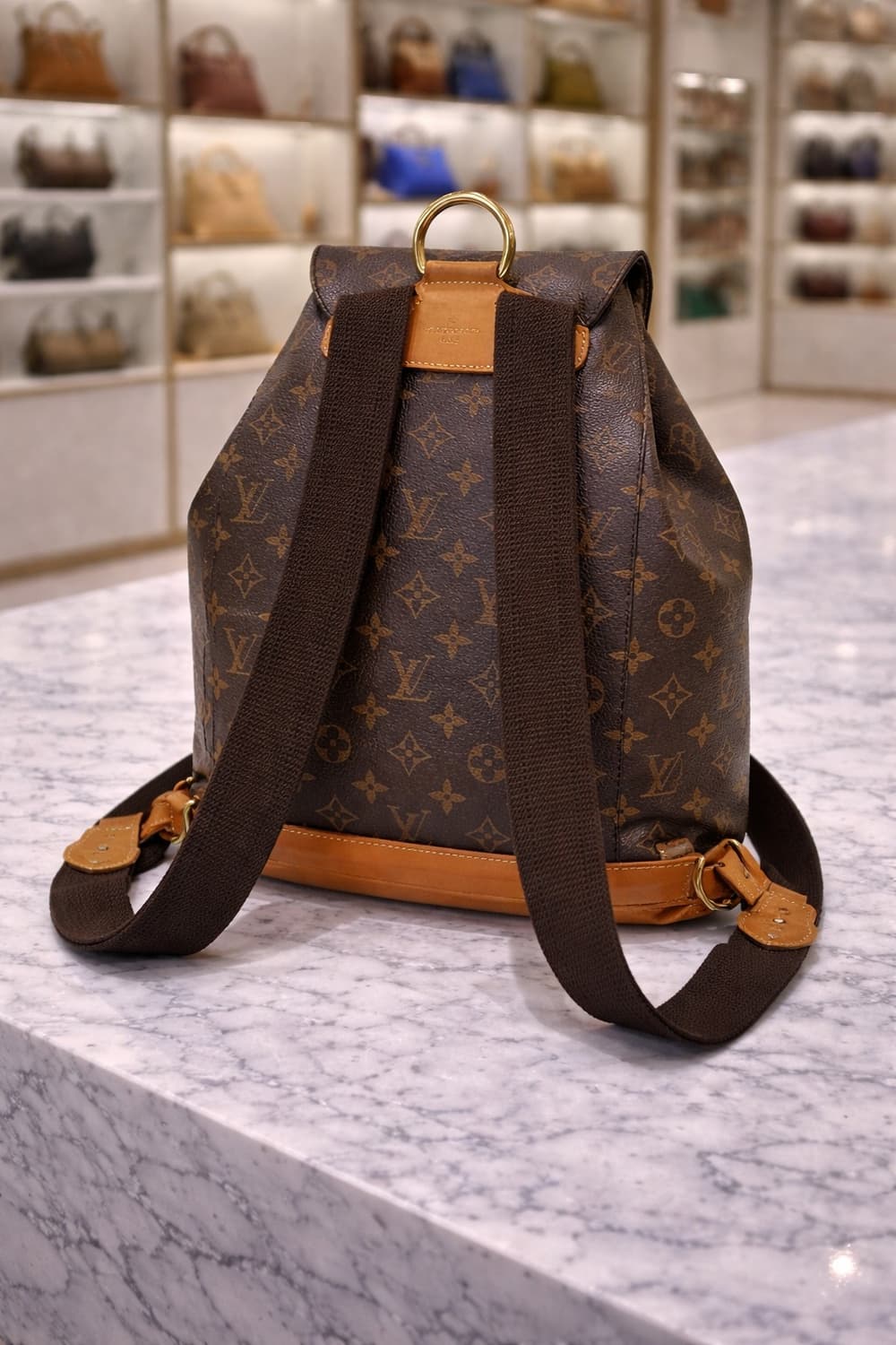 [A급] 루이비통 모노그램 캔버스 몽수리 GM 백팩 판매합니다!!! 상품이미지2
