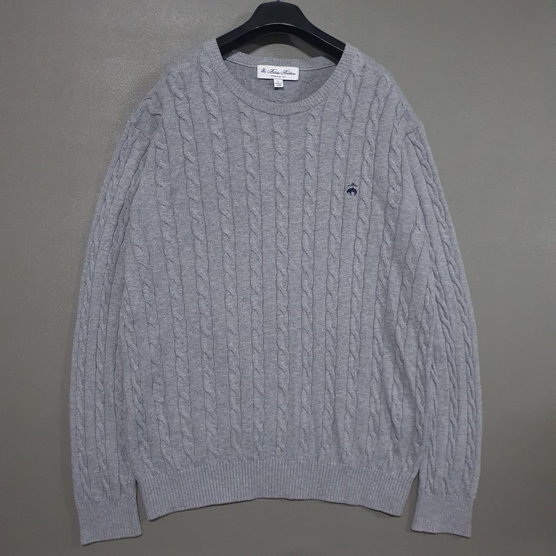 105) 브룩스브라더스 신형 22ss 케이블 니트 꽈배기 스웨터 그레이 상품이미지1