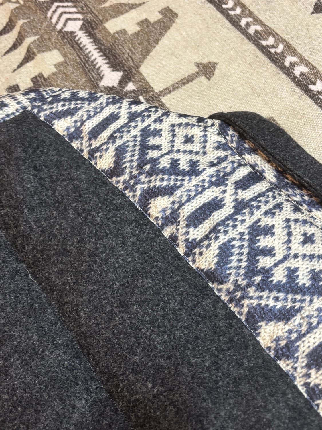 시스템 옴므 울카라 경량 구스 다운 셔켓 상품이미지5