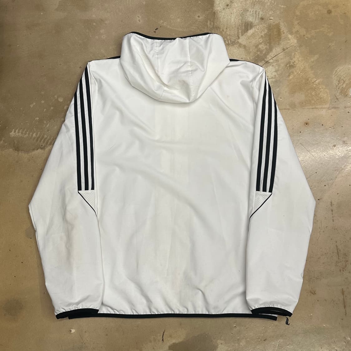 XL 아디다스 첼시 화이트 후드 바람막이 상품이미지3