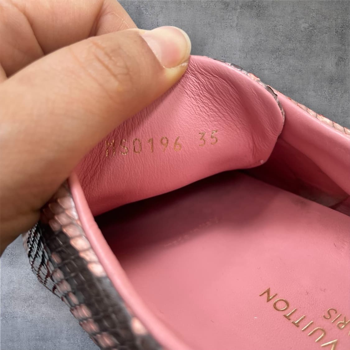 루이비통 Louis vuitton 핑크 파이톤 레더 스니커즈 35 상품이미지6