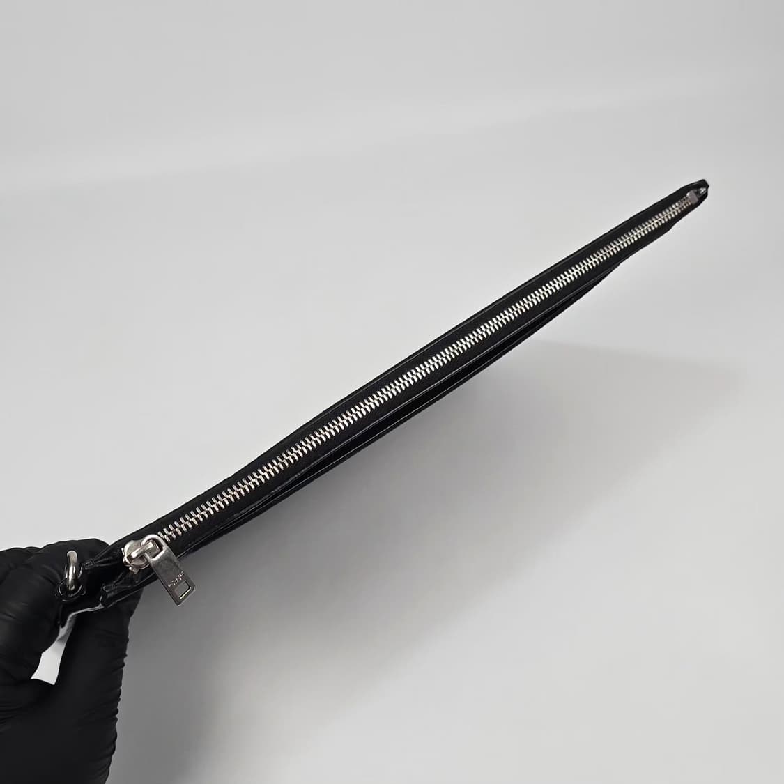 생로랑 크로커다일 캐서린 타블렛 클러치백 상품이미지7