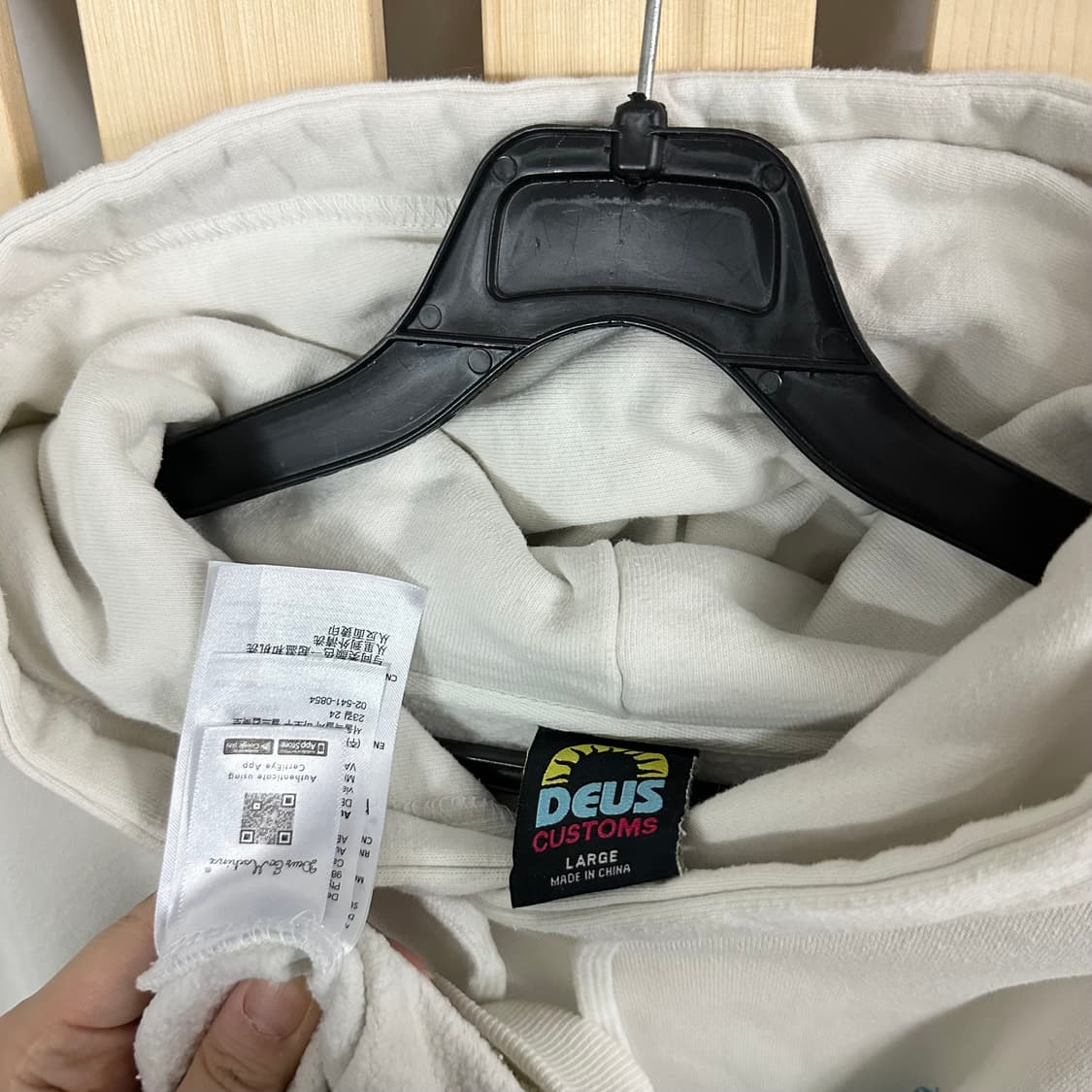 (L) 데우스 화이트 빅로고 후드티 상품이미지6