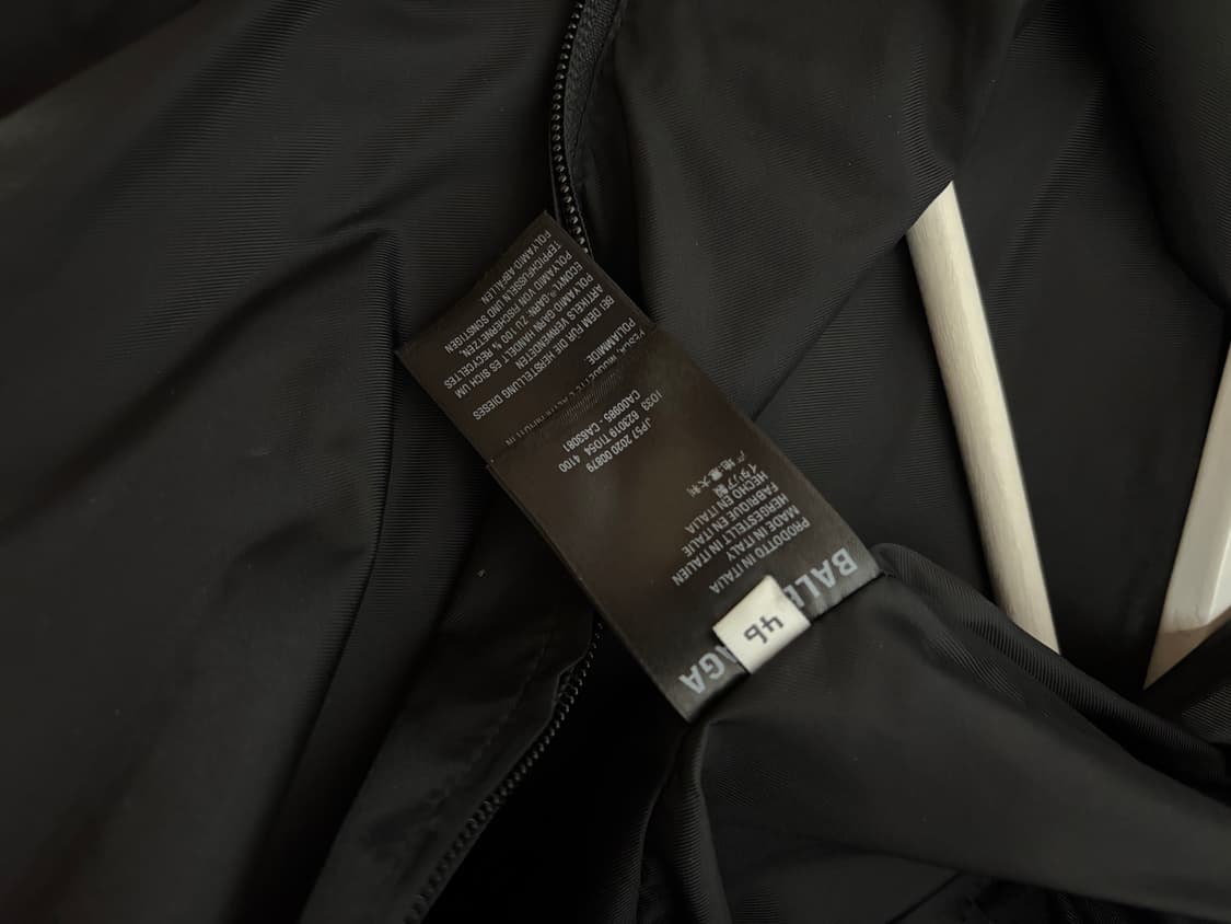 [46/105-100] 발렌시아가 블루블랙 트랙자켓 상품이미지6