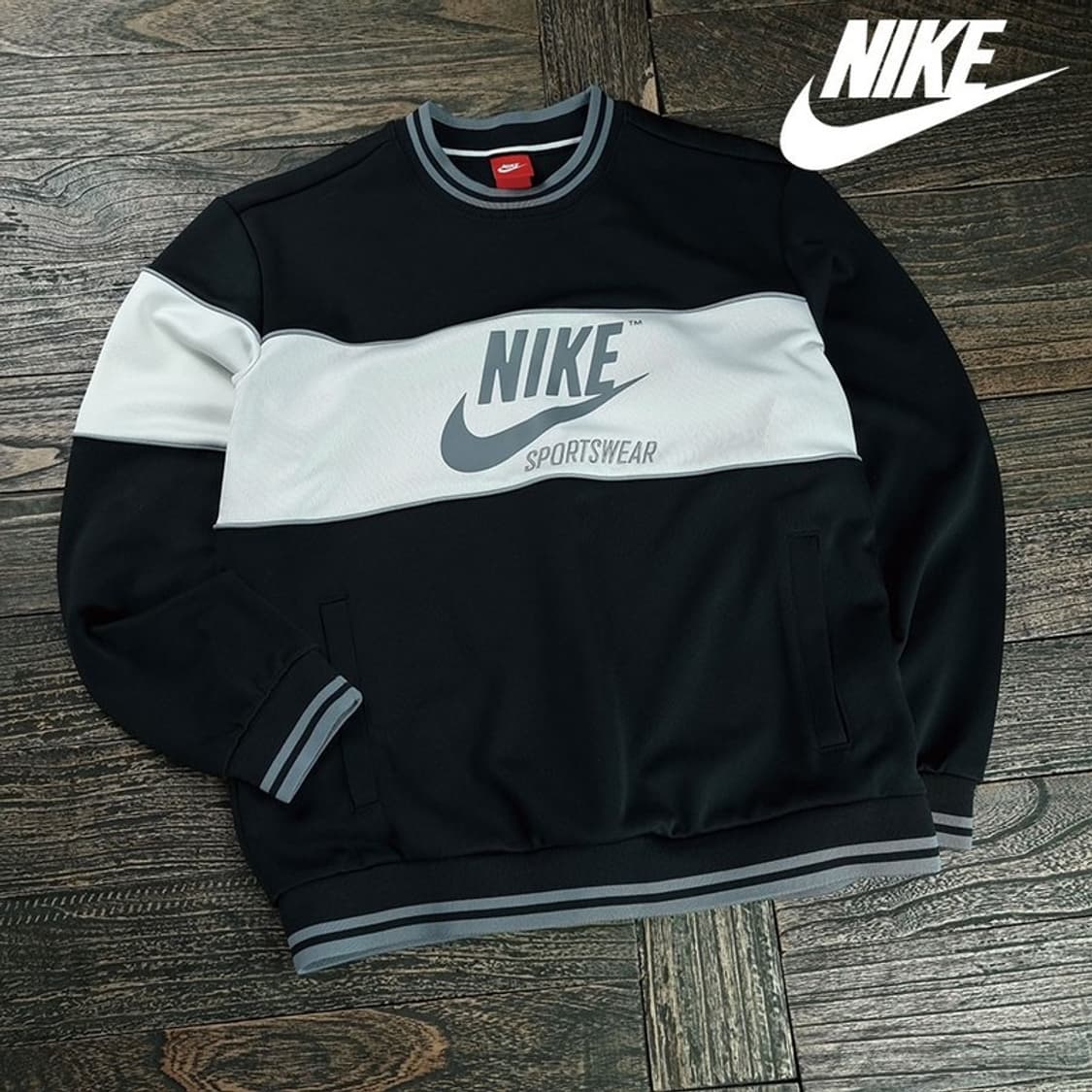 [나이키] 빅로고 프린팅 오버핏 맨투맨 M19845 상품이미지1