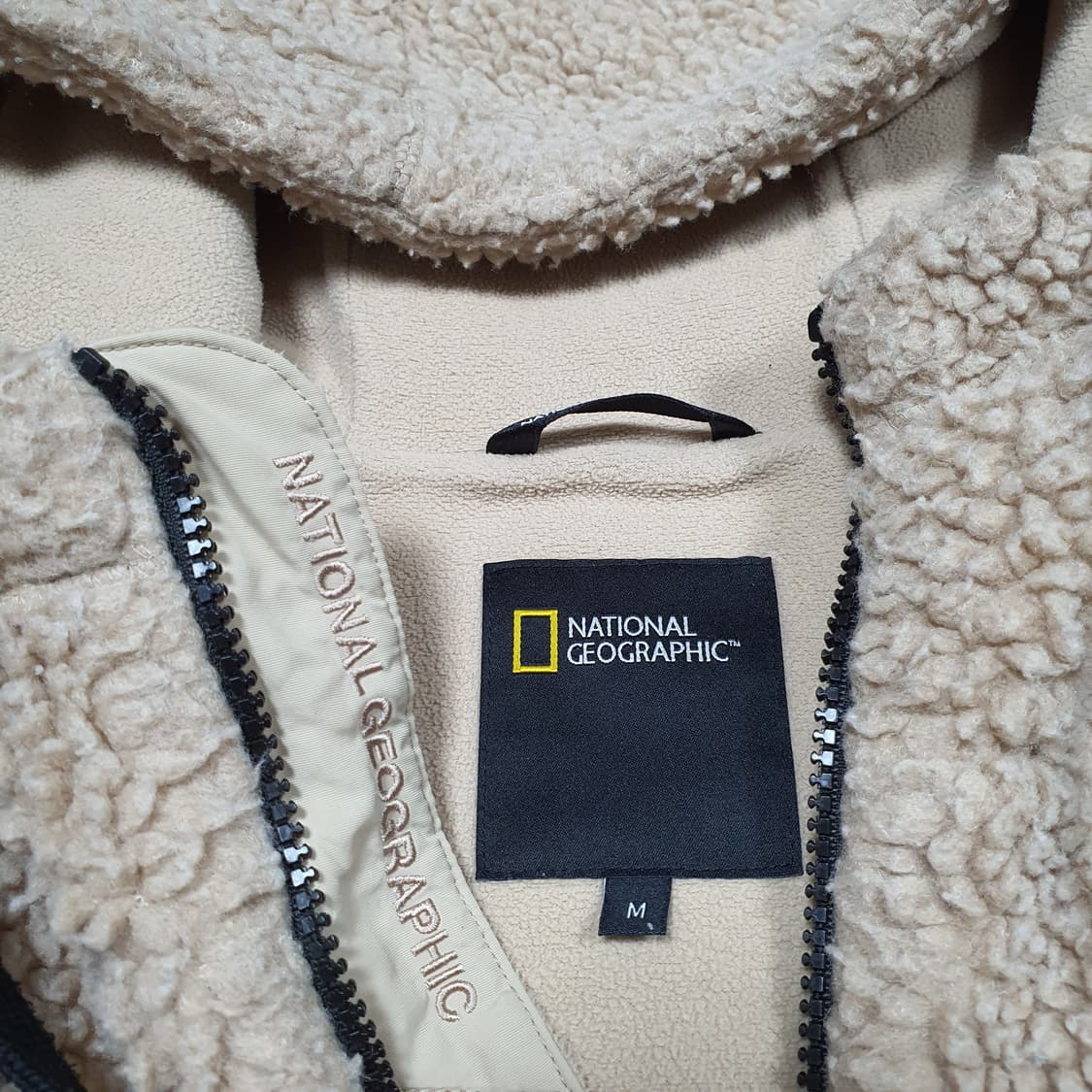 ✨ (바배) 내셔널 지오그래픽 와펜 양털 뽀글이 후드 집업  상품이미지3