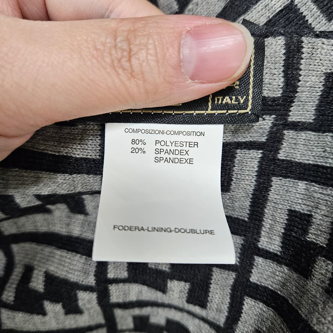 [실측확인] 펜디 빈티지 리버시블 주카 시그니처 머플러 0120Y2 상품이미지4