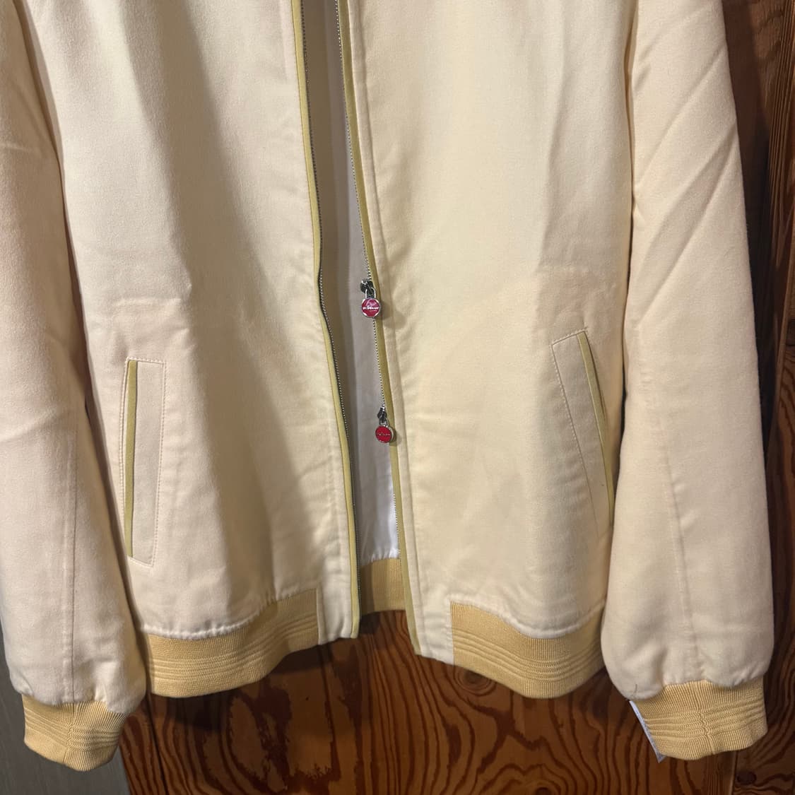 키톤 24 S/S 캐시미어 실크 봄버 자켓 판매 합니다. 상품이미지4