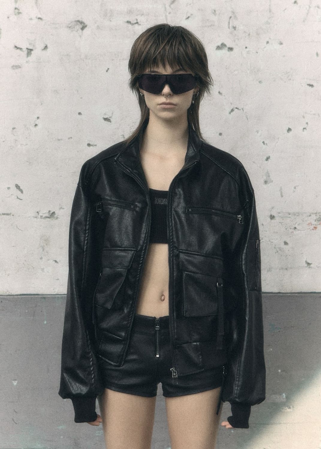 보헤미안 서울 하이넥 포켓 레더자켓 상품이미지1