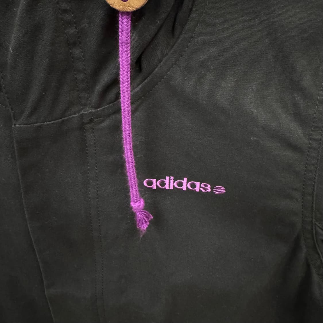 아디다스 후드 코튼 자켓 전면 퍼플 레터링 로고 포인트 블랙 상품이미지5