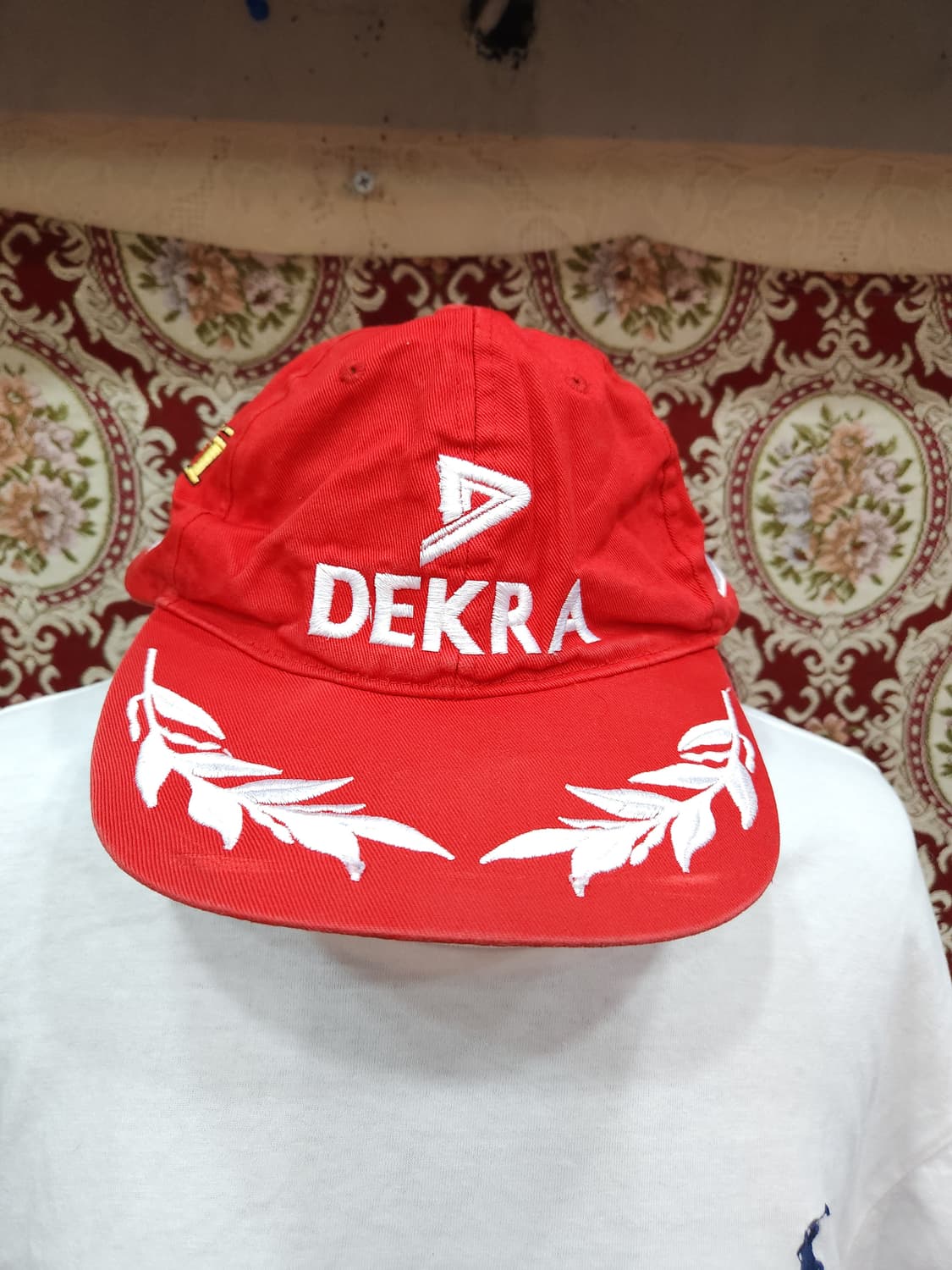 dekra 90s 페라리 슈마허 시그내처 볼캡

 상품이미지1