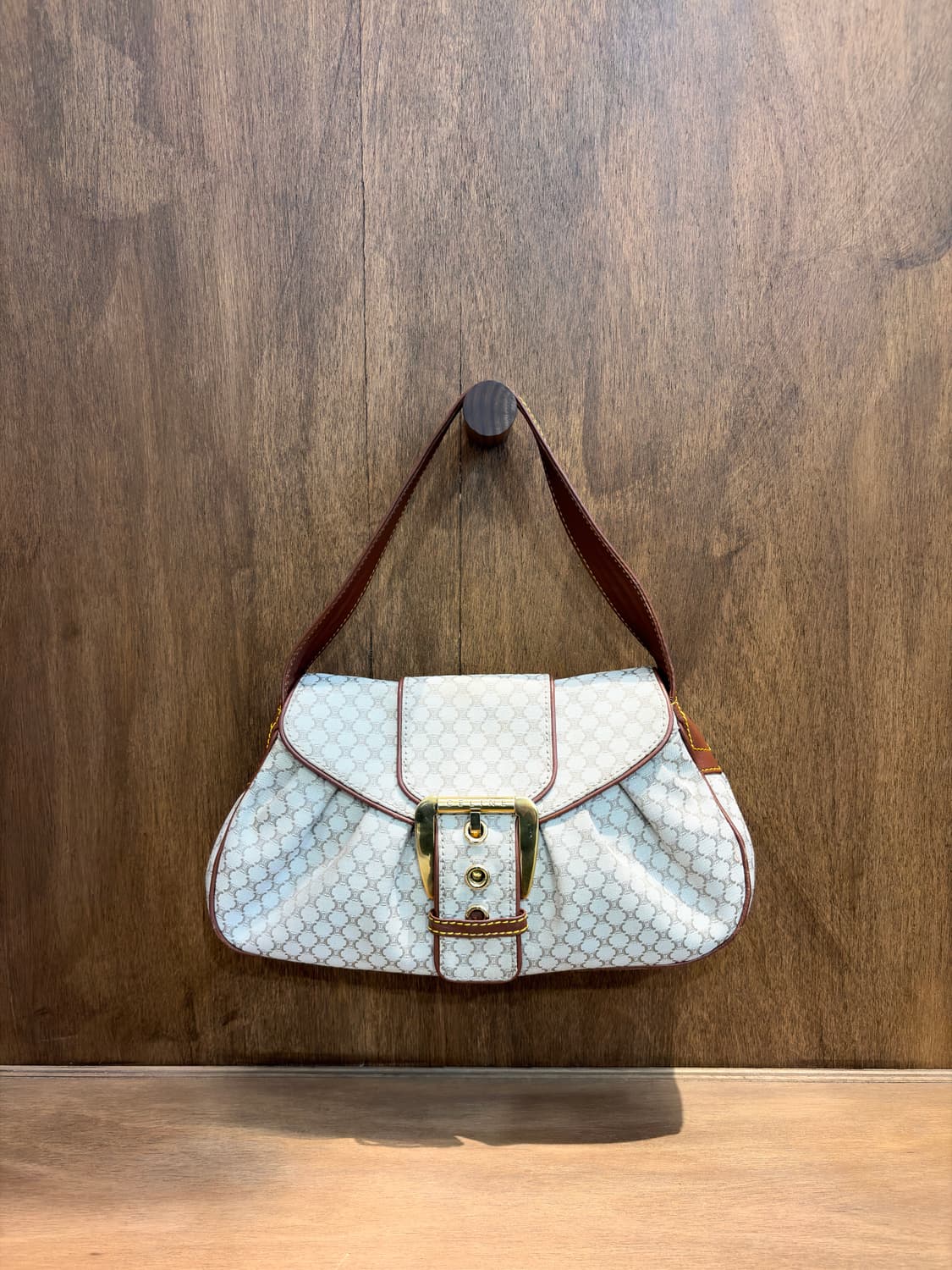 셀린느 블레이드 마카담 숄더백 상품이미지1