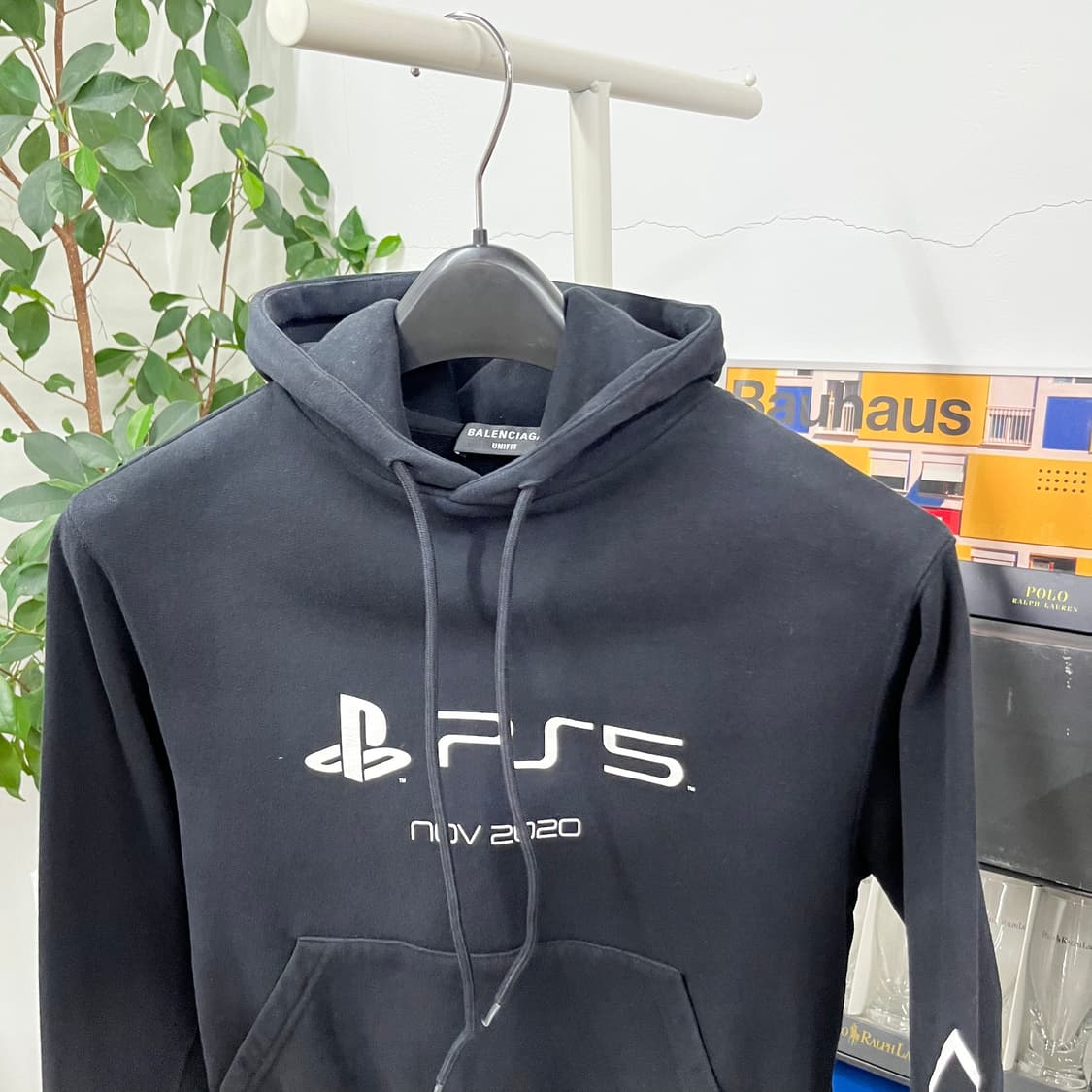 발렌시아가 x PS5 우먼 스웻후드 S  상품이미지2