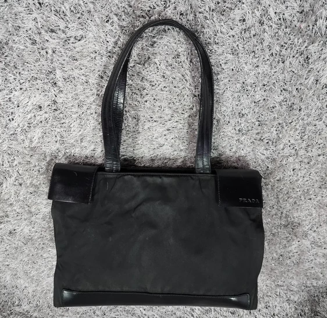 프라다 나일론 숄더백 상품이미지1