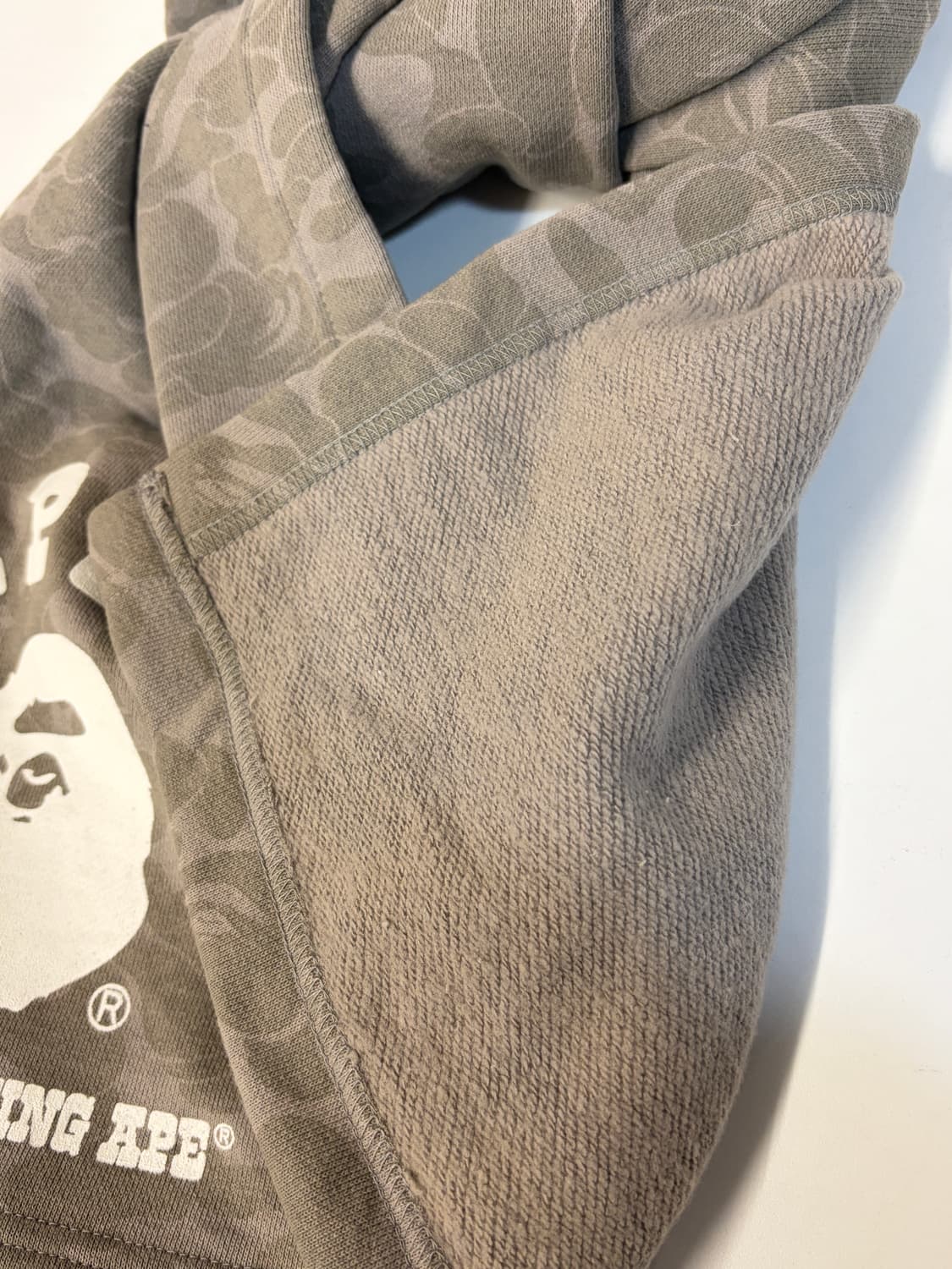 베이프 그레이 카모 머플러 상품이미지4