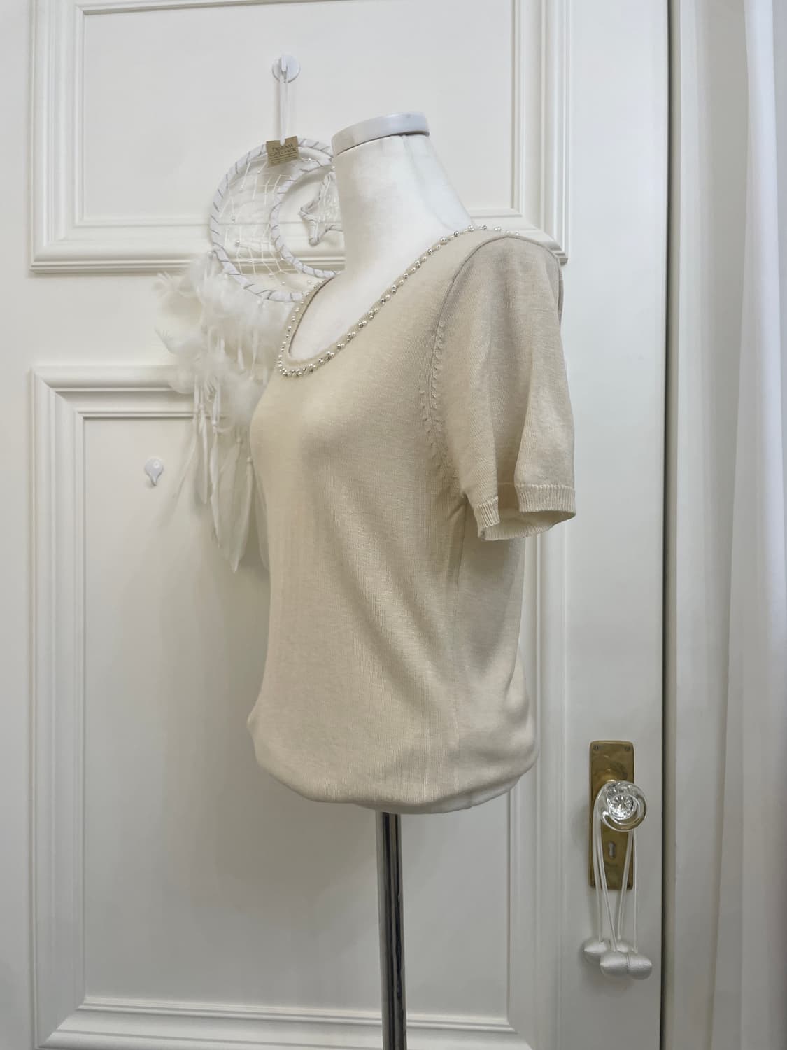 cream beige neck pearl point knit top 상품이미지2