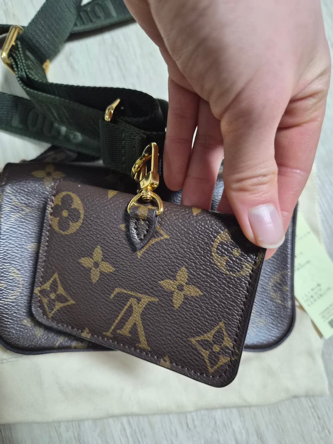 루이비통 팰리시 스트랩앤고 상품이미지7