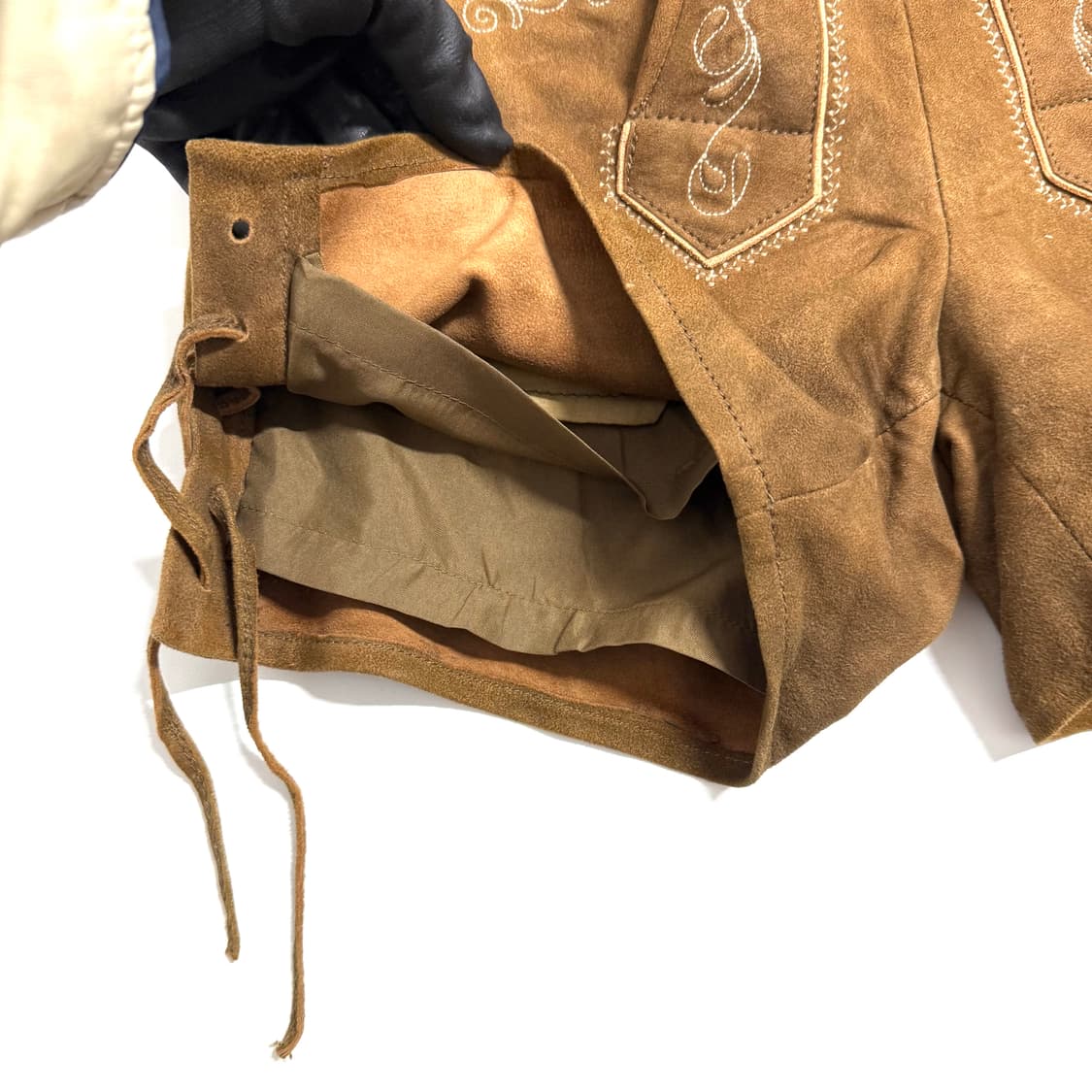 천연가죽 티롤 스웨이드 숏팬츠 상품이미지6