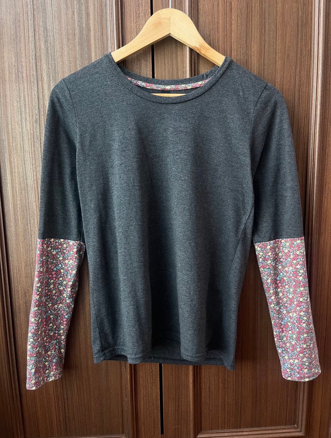 잔꽃 소매 롱슬리브 모리 상품이미지1