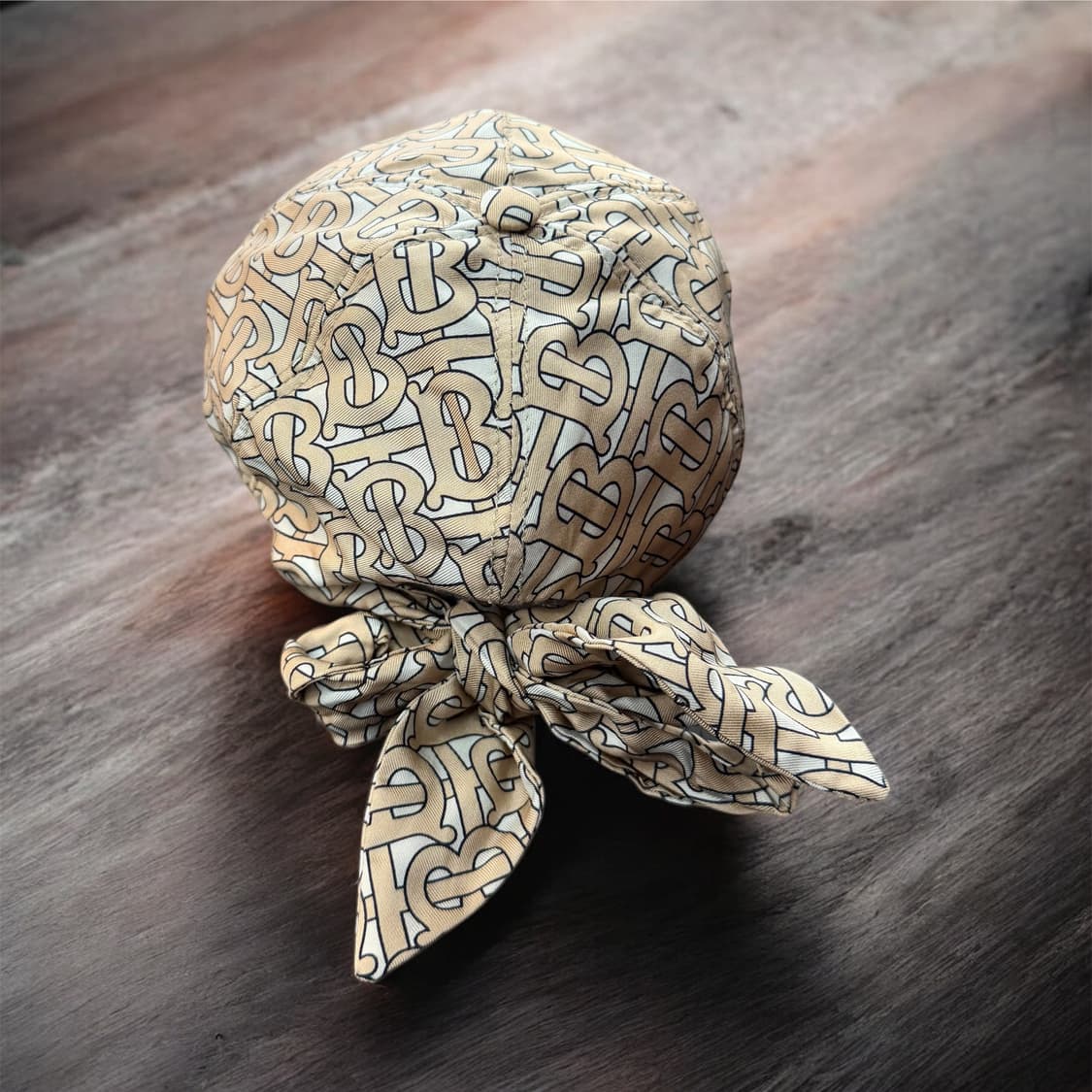 버버리 TB 모노그램 리본 베이스 볼캡 상품이미지4