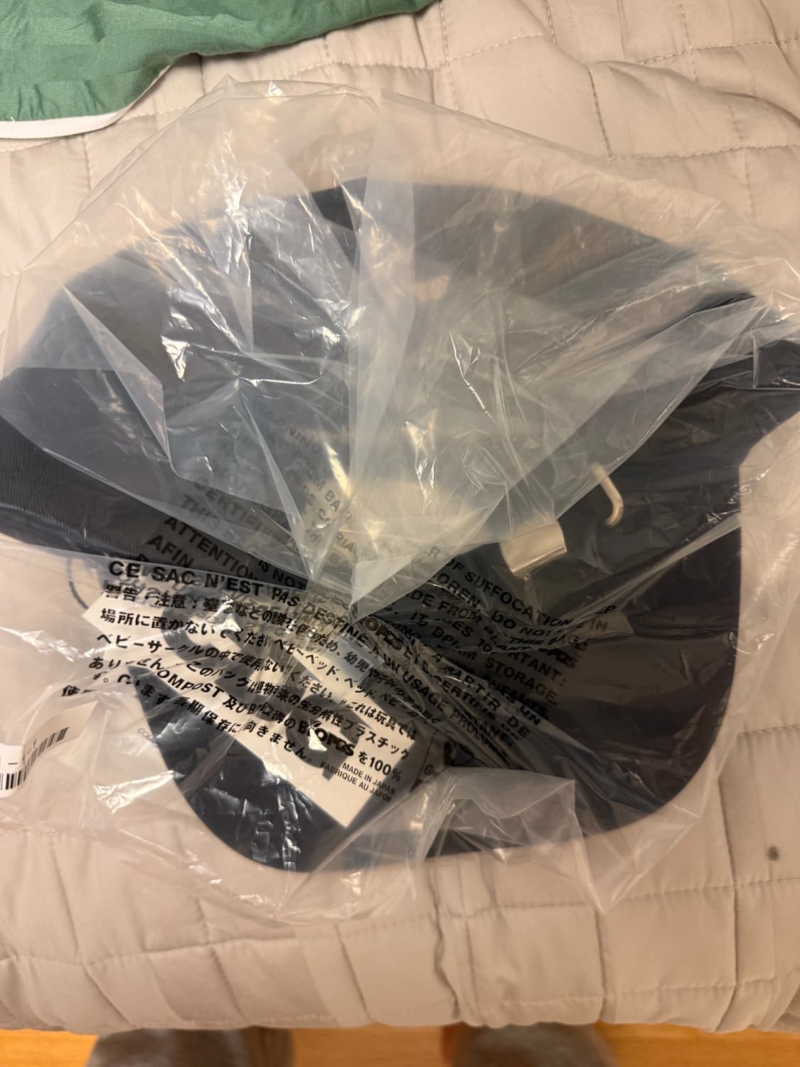 [CDGDC] 꼼데가르송 지디 위버멘쉬 콜라보 블랙 캡 새상품 상품이미지3