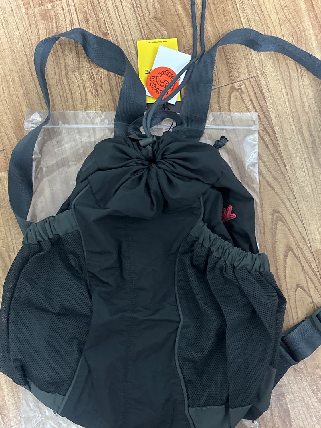 선러브 백팩 차콜(택O) 상품이미지4