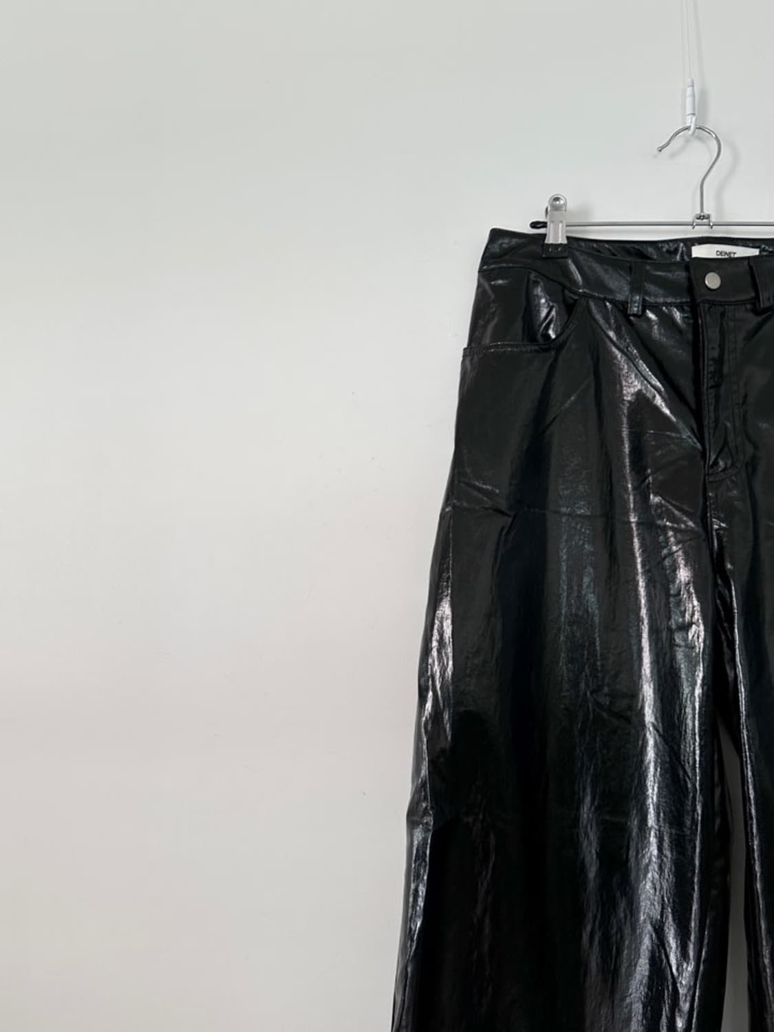 DEINET straight coated glossy pants 상품이미지2