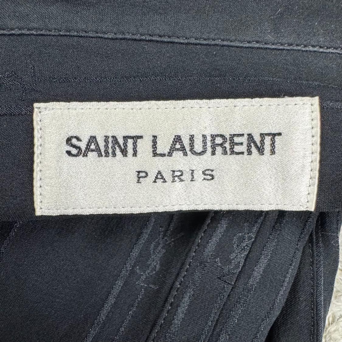 [차은우님 착용] 생로랑 24ss 카산드라 스트라이프 실크 셔츠 상품이미지8