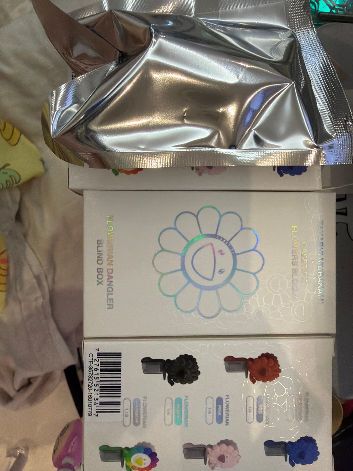 케이스티파이 무라카미 다카시 댕글러 팔아요 상품이미지3