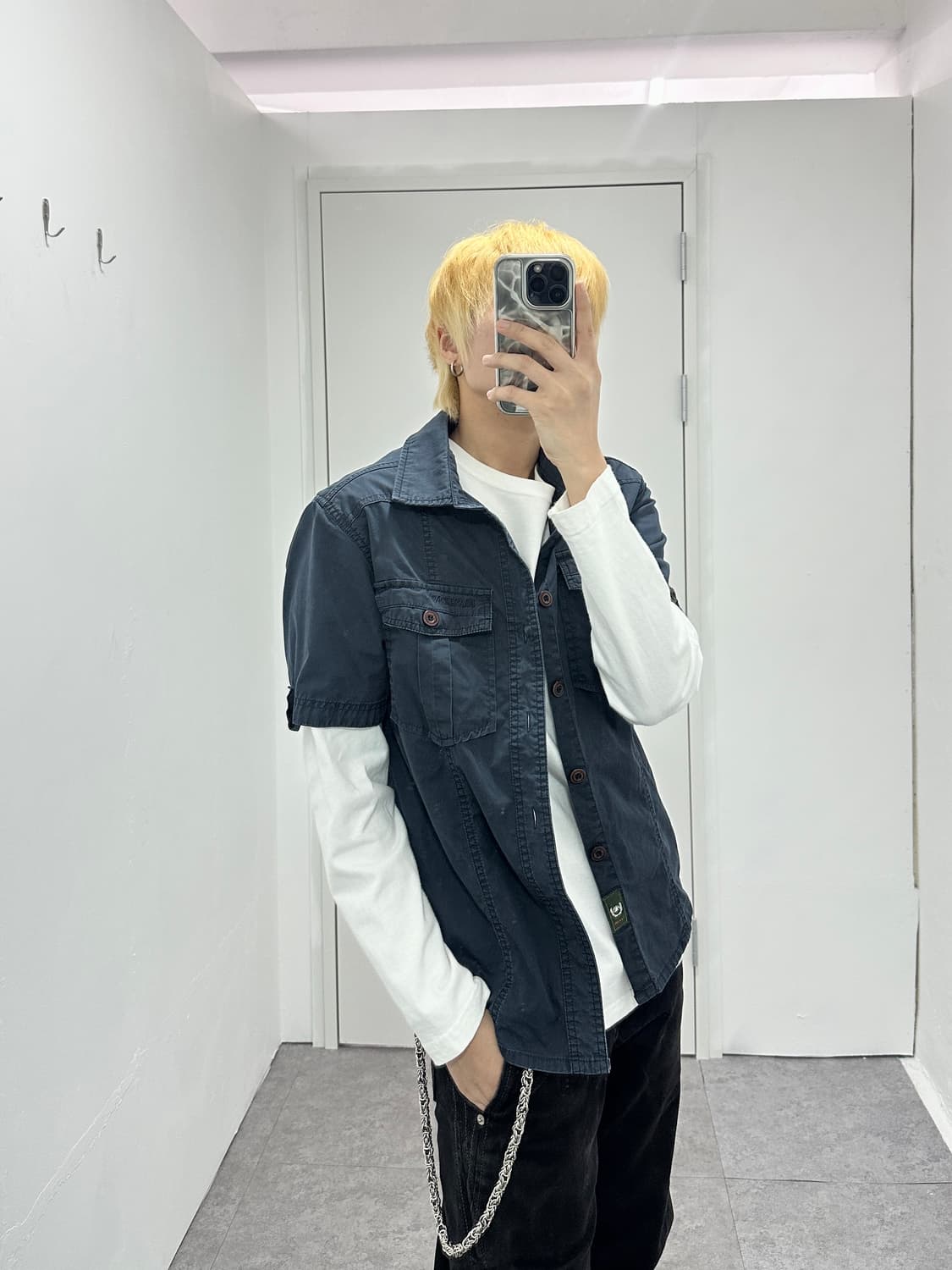 Vintage washed navy pocket half shirts  상품이미지2