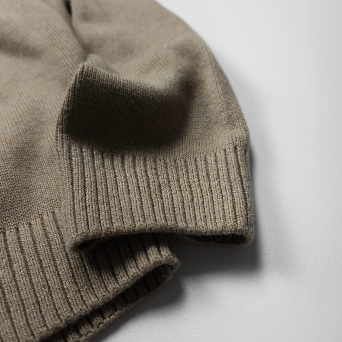 타미힐피거 스몰로고 미니멀 브라운 니트 집업 (L) 상품이미지4