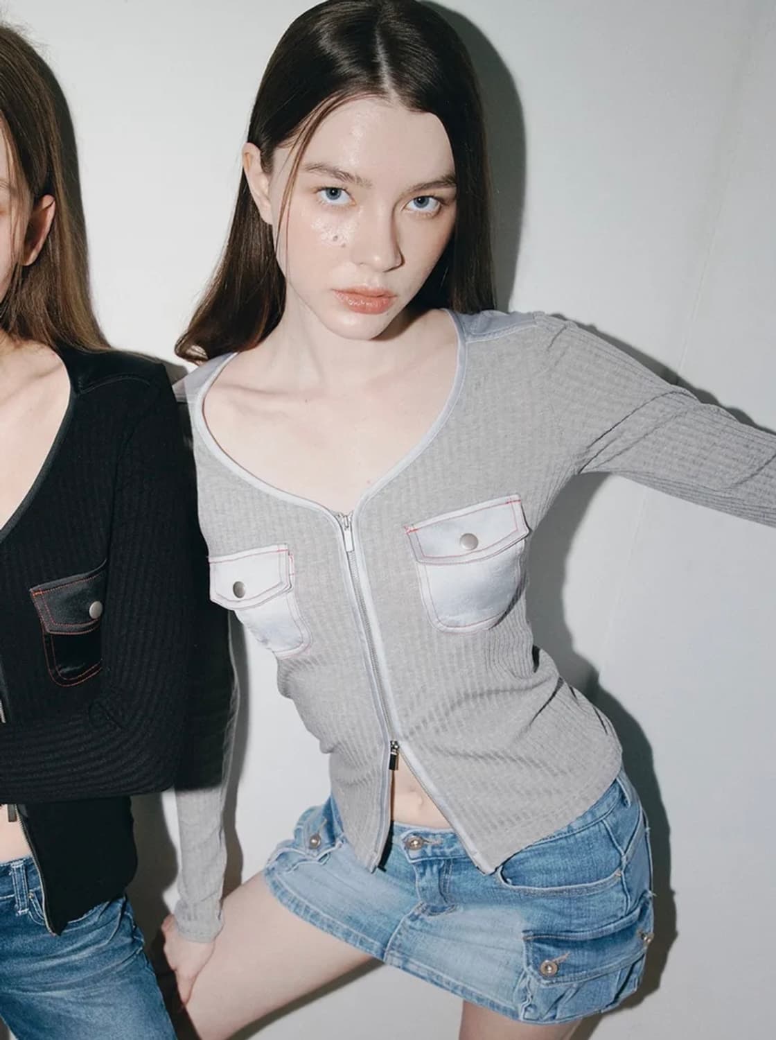 아수라 새틴 지퍼 티 상품이미지1