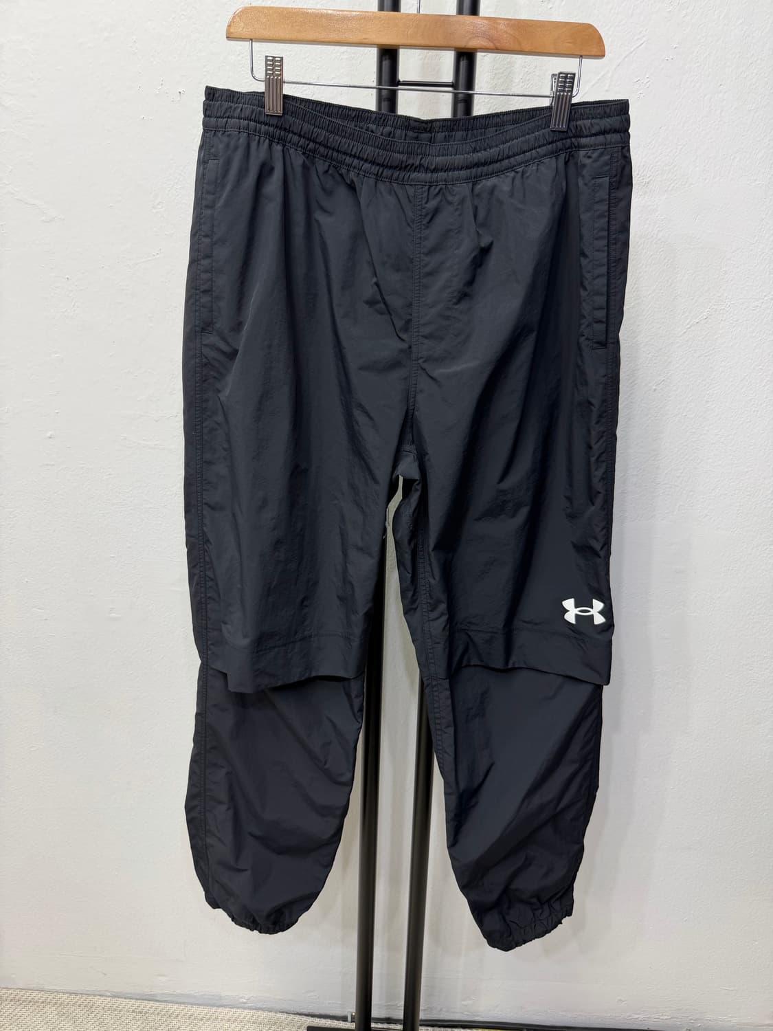 정품) 언더아머 남성 무릅절개 트레이닝 바지 XL 상품이미지1