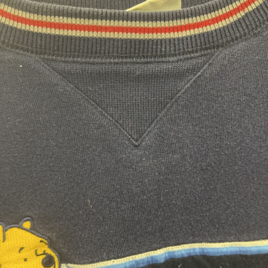 디즈니 푸우 유니크 희귀 키치 자수로고 맨투맨 C07407 상품이미지7