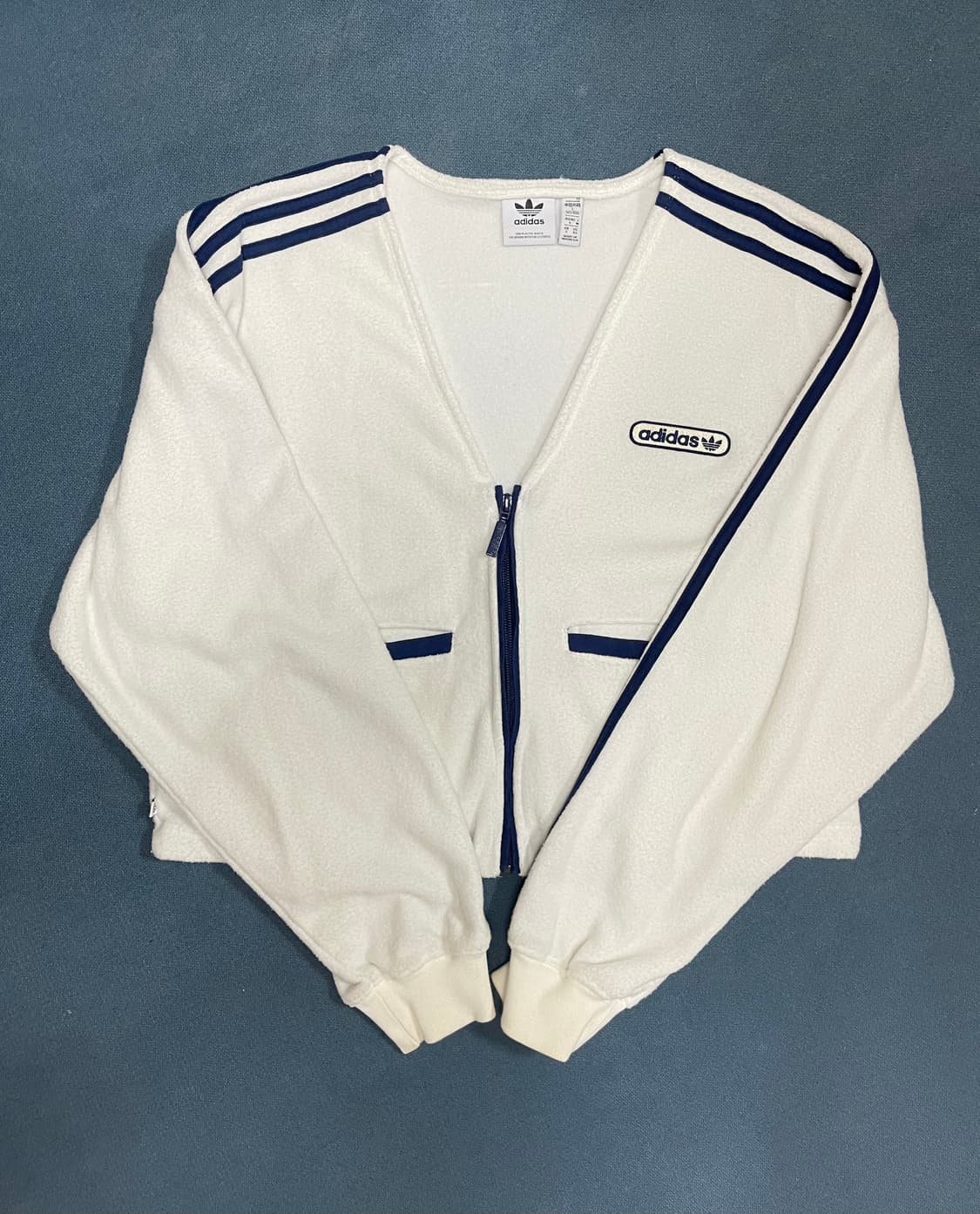 아디다스 후리스 크롭 가디건 상품이미지1