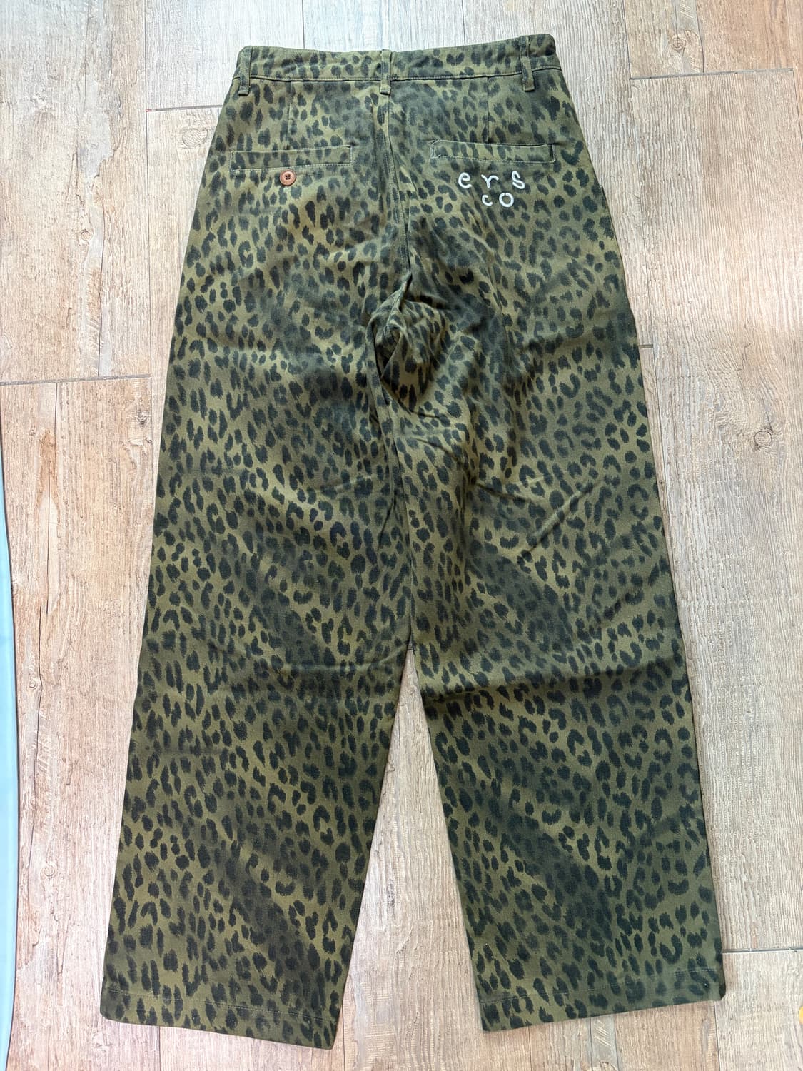 이알에스코 레오파드 배기 트라우저 상품이미지2