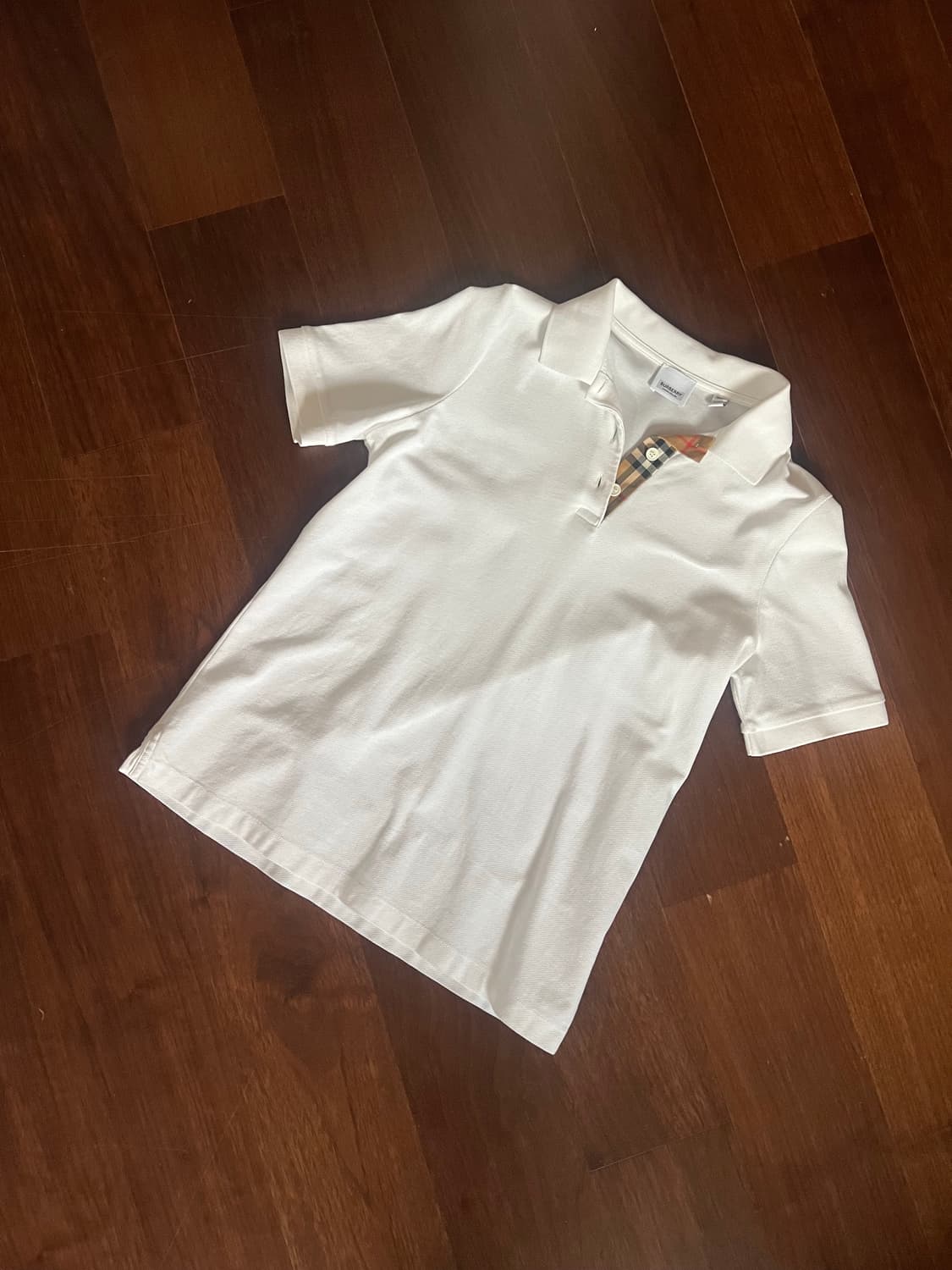 버버리 체크 모노그램 화이트 카라티 (M) 상품이미지1