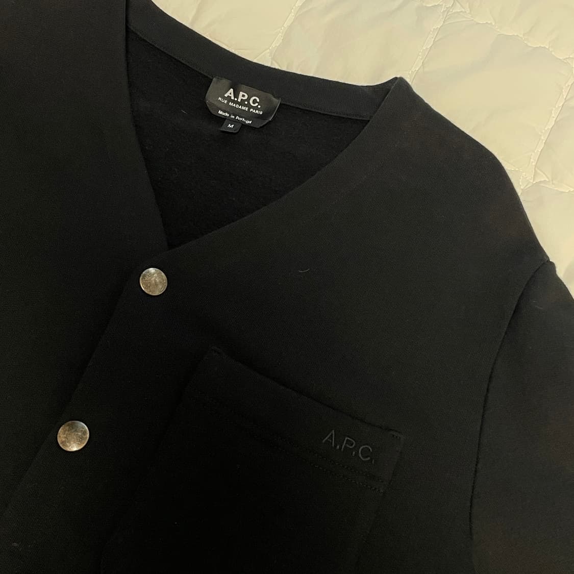 아페쎄 로고 자수 기모 코튼 가디건 상품이미지1