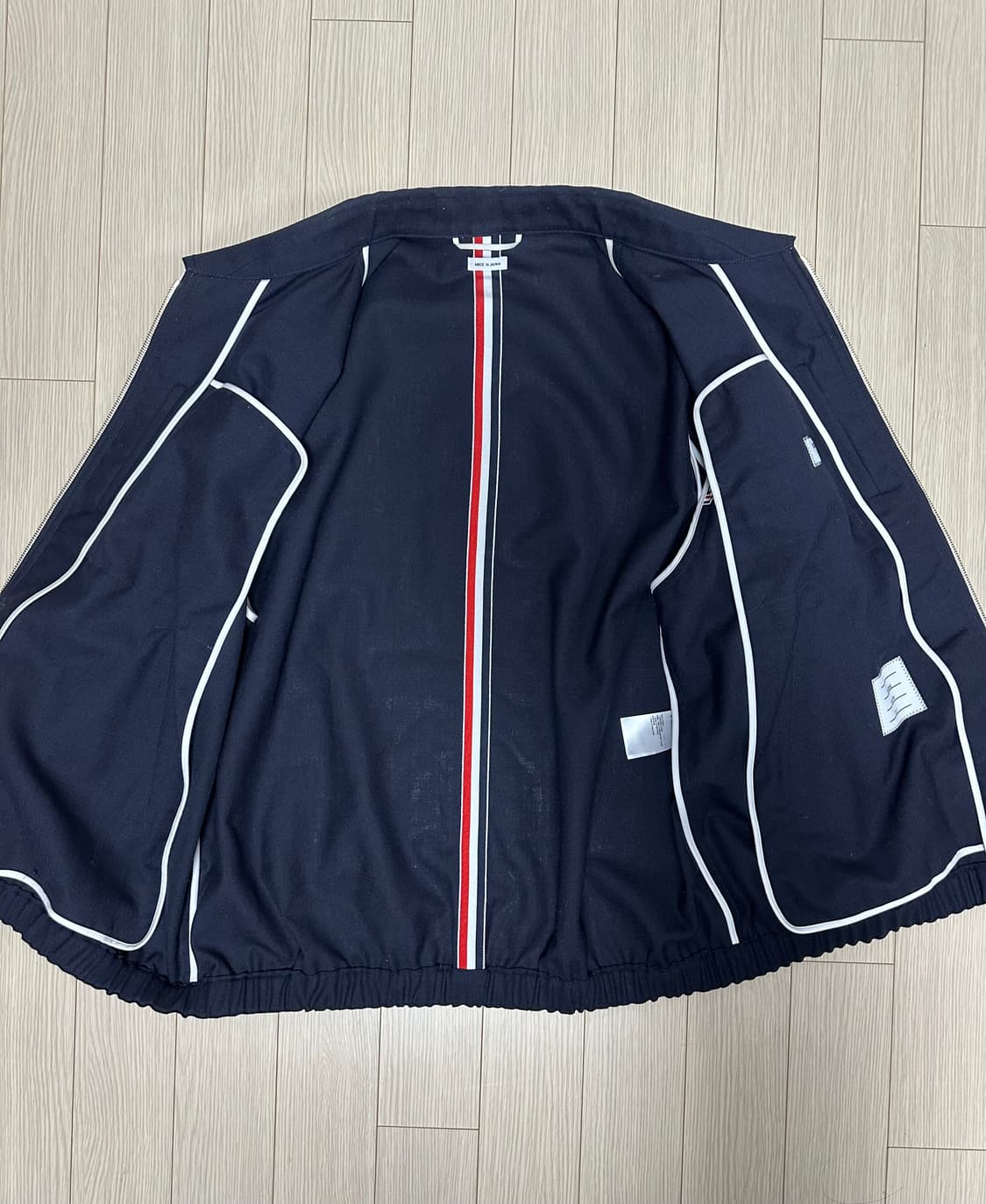 톰브라운 블루종 상품이미지3