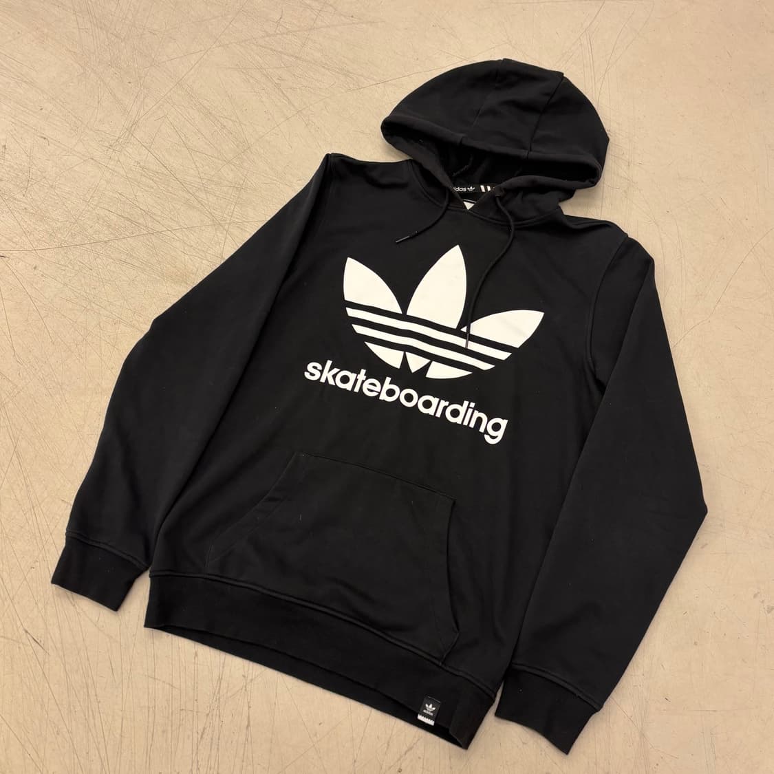 아디다스 스케이트보딩 빅로고 후드티 상품이미지1