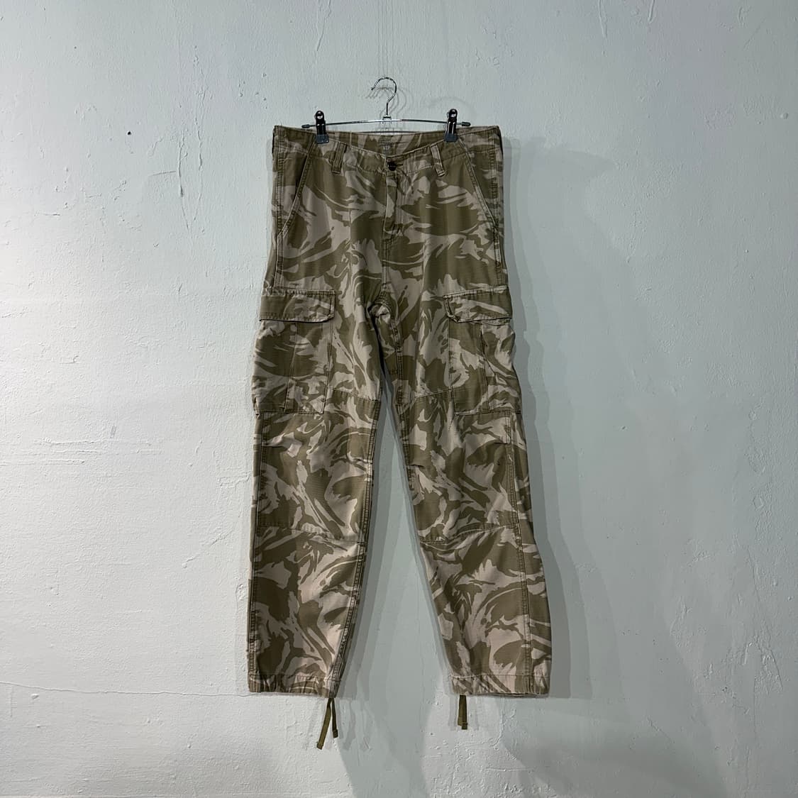 칼하트WIP 카모 팬츠 30 상품이미지1