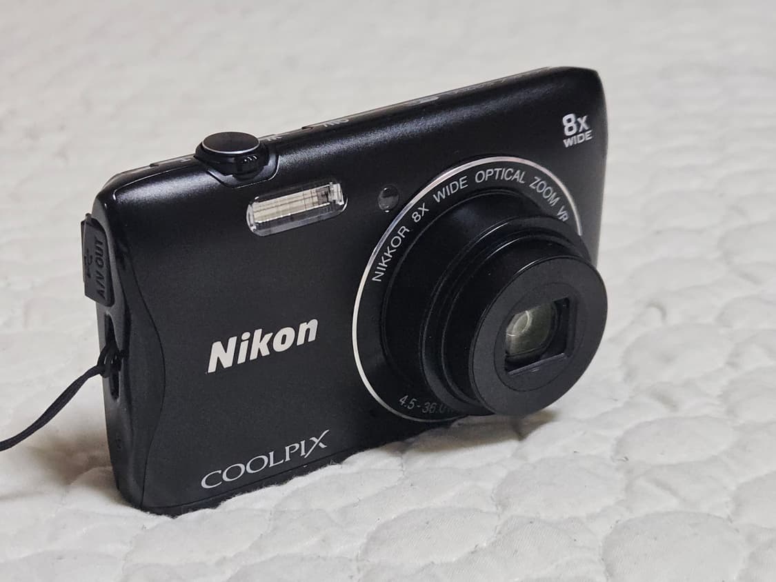니콘 쿨픽스 S3700 디지털 카메라 상품이미지1