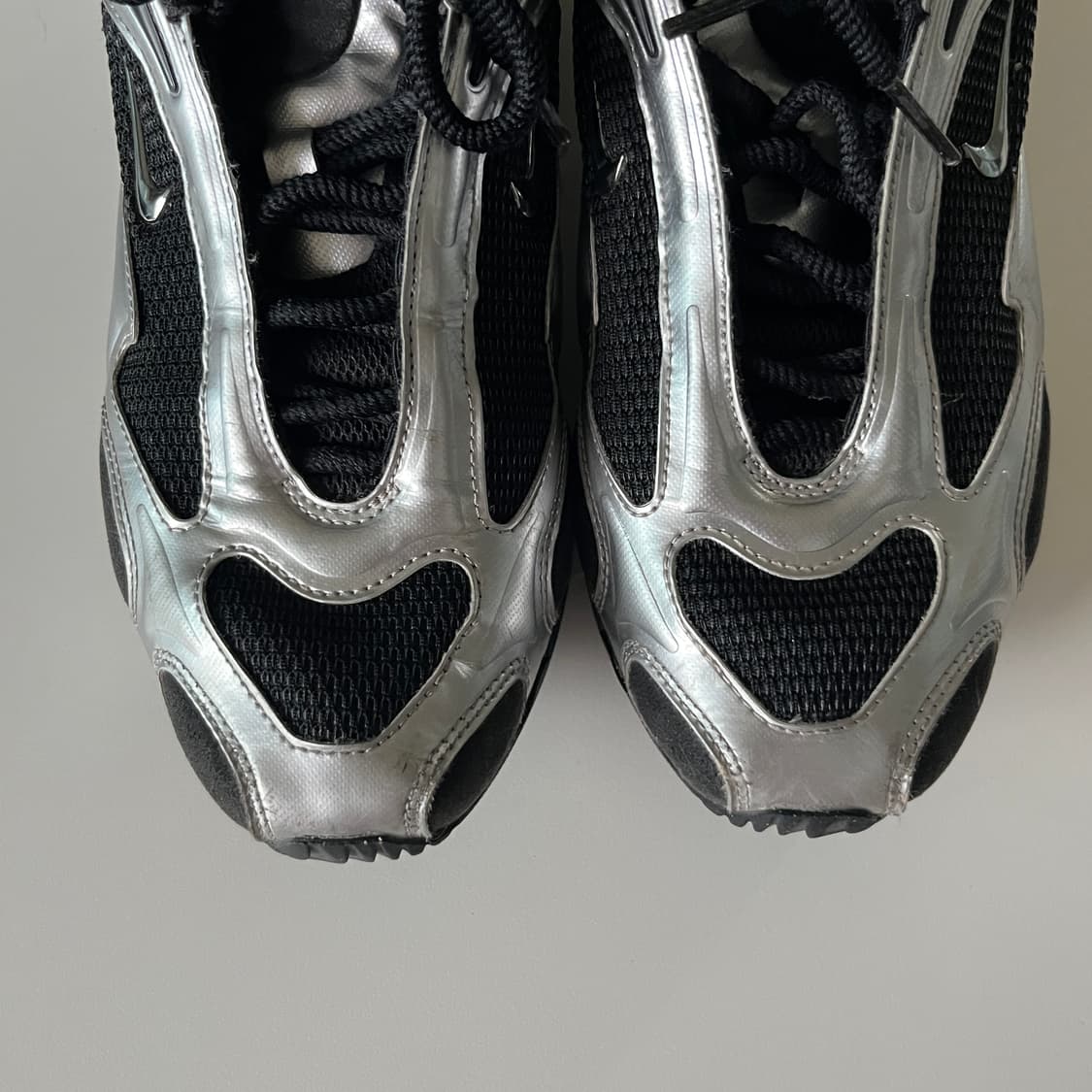 NIKE Air Max Muse Black Metallic Silver 상품이미지5