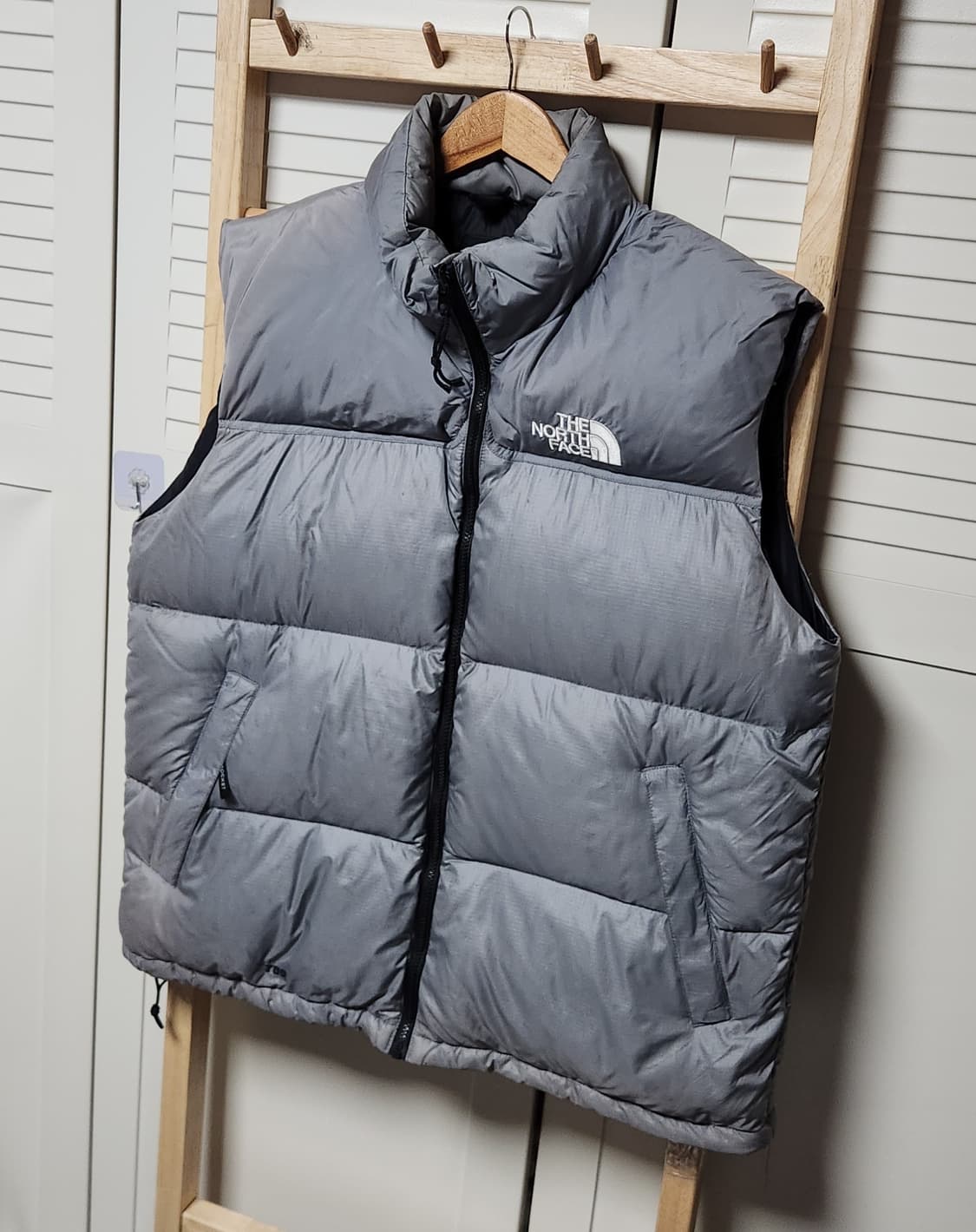 노스페이스 700 눕시 라이트 그레이 조끼 패스트 패딩 자켓 상품이미지2