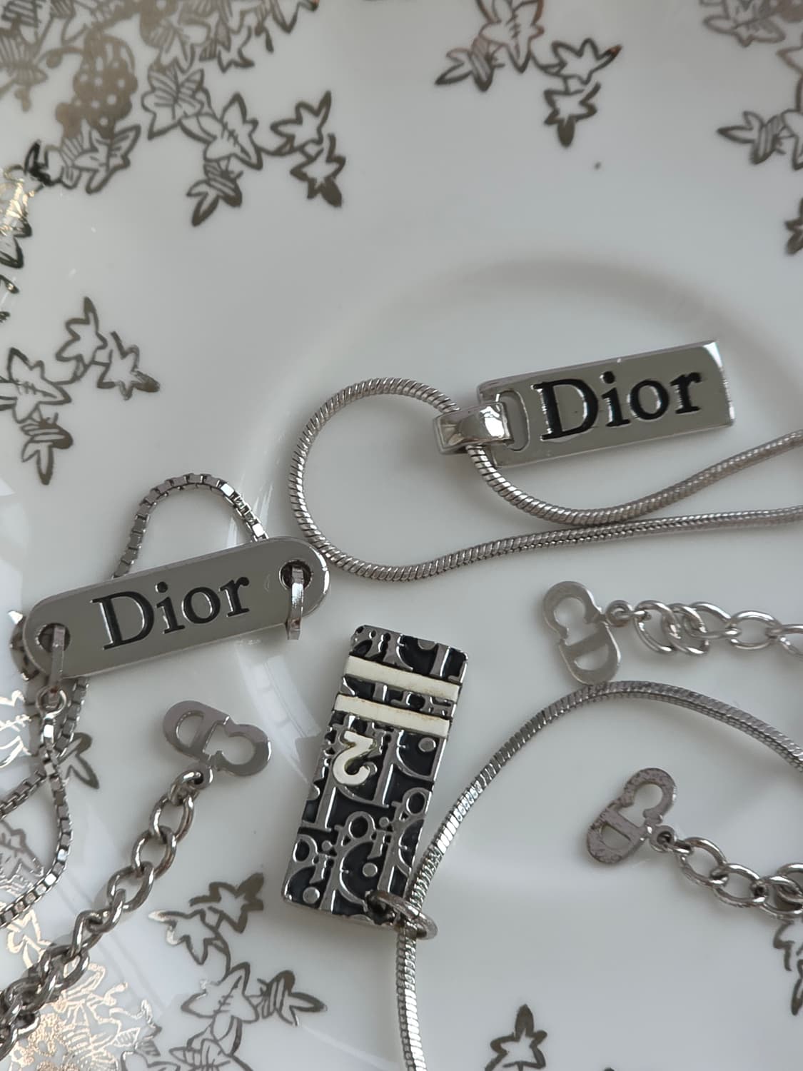 디올 은장 블랙실버 트로터 dior 로고플레이트 목걸이 상품이미지8